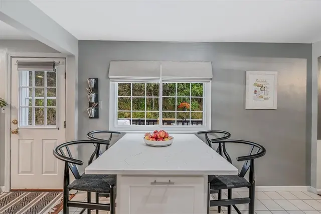 120 Shannon Drive gallery image 4