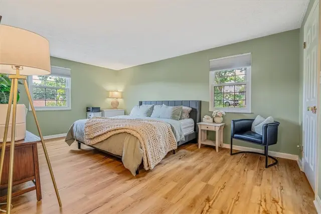 120 Shannon Drive gallery image 8