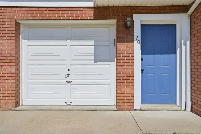120 Woodhaven Dr gallery image 13