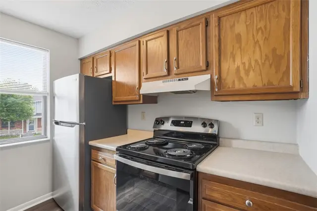 120 Woodhaven Dr gallery image 14