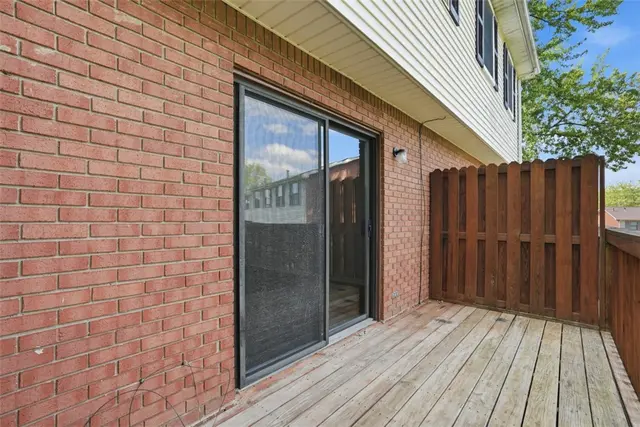 120 Woodhaven Dr gallery image 18
