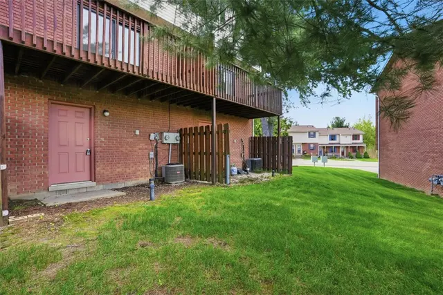 120 Woodhaven Dr gallery image 19