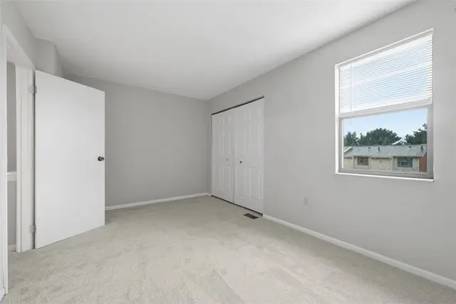 120 Woodhaven Dr gallery image 27