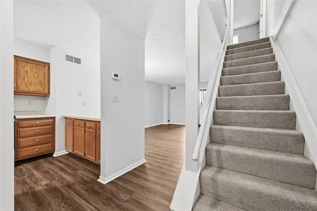 120 Woodhaven Dr gallery image 37