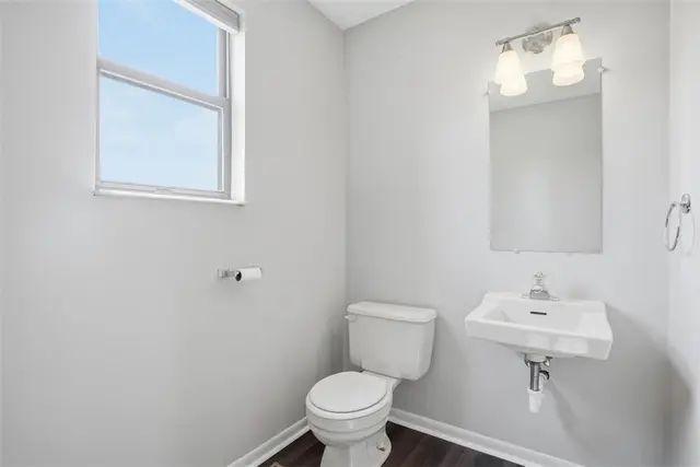 120 Woodhaven Dr gallery image 40