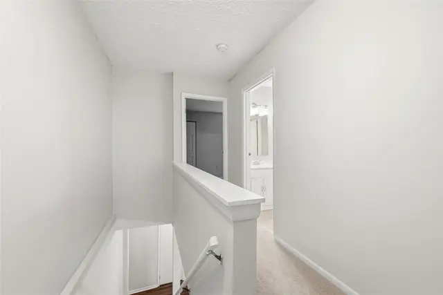 120 Woodhaven Dr gallery image 41