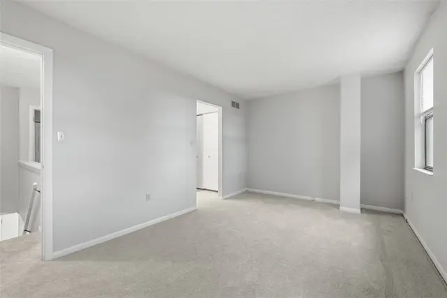120 Woodhaven Dr gallery image 45
