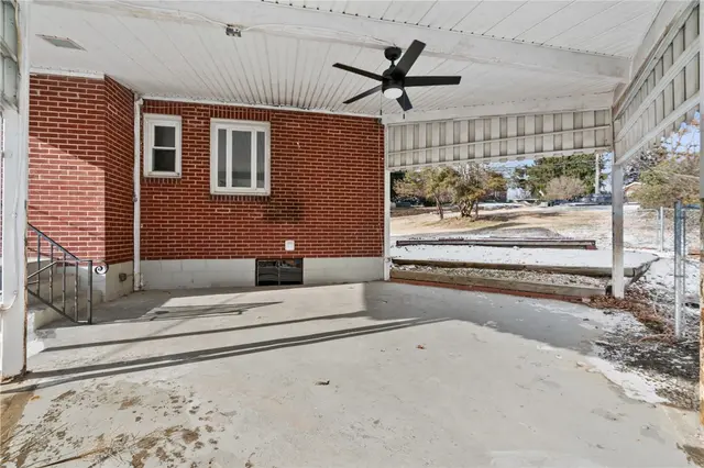 1200 Burchfield Rd gallery image 6