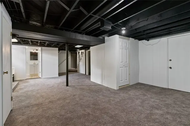 1200 Burchfield Rd gallery image 7