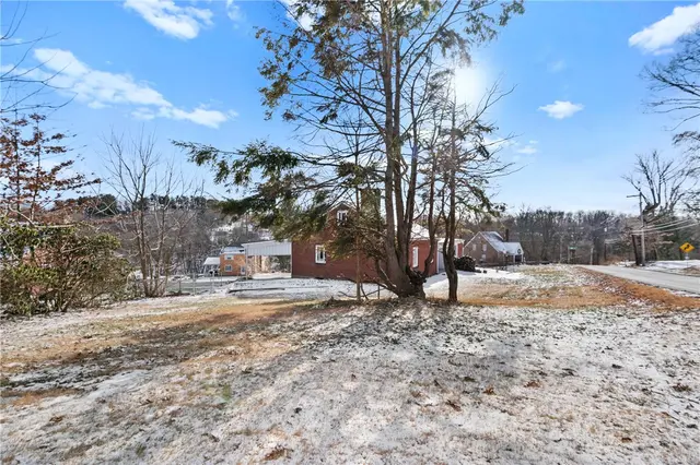 1200 Burchfield Rd gallery image 11