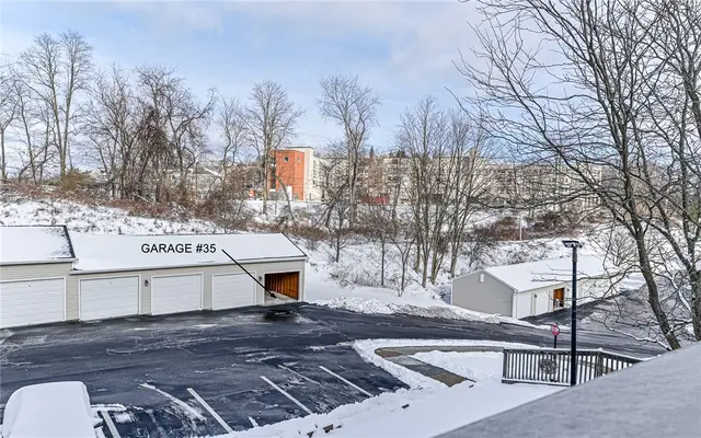1201 Lenox Oval gallery image 22