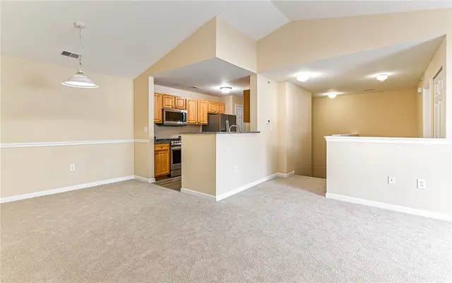 1201 Lenox Oval gallery image 25