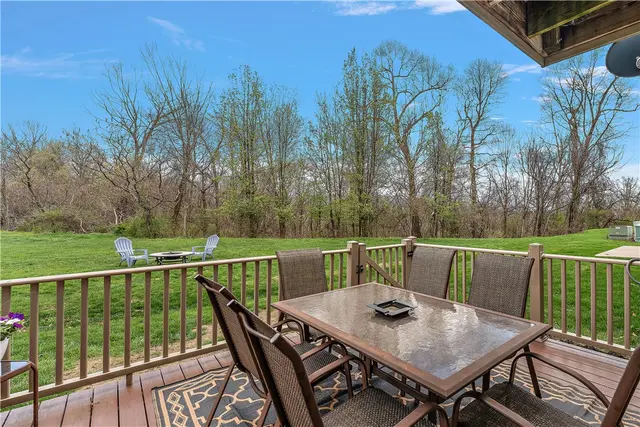 1203 Pointe View Drive gallery image 8