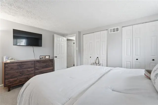 1204 Dutilh Rd 1 gallery image 8