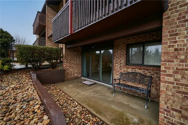 1205 Dutilh 4 gallery image 6
