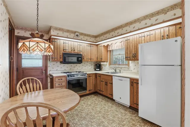 1207 Zeno Lane gallery image 12