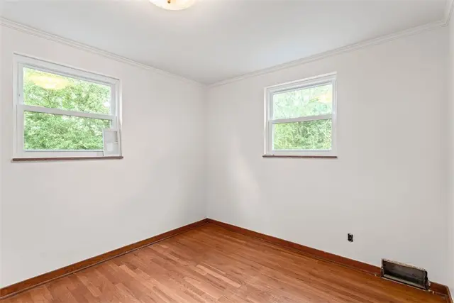 1209 Bingay Dr gallery image 4