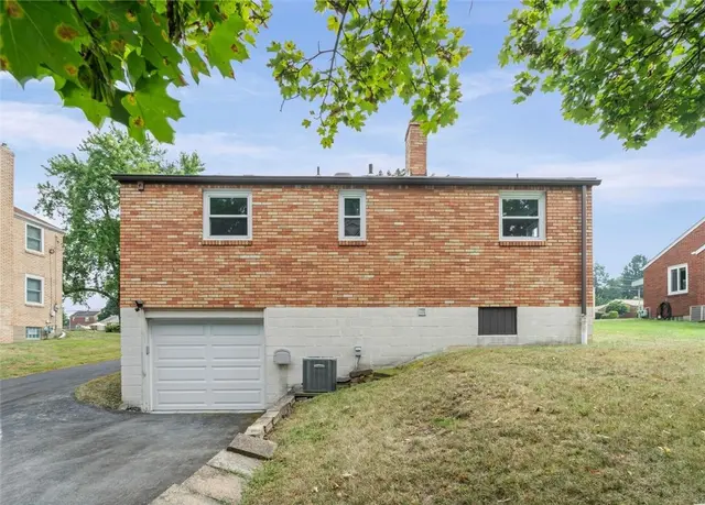 1209 Bingay Dr gallery image 15