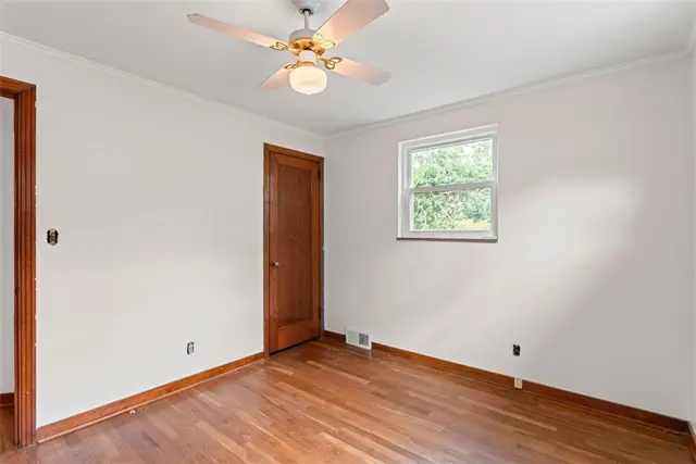 1209 Bingay Dr gallery image 33