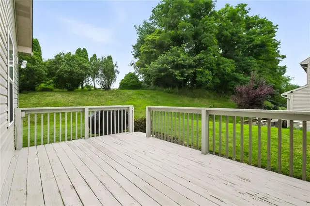 121 Ashley Hill Drive gallery image 9