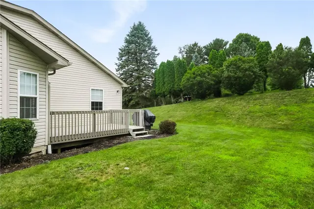 121 Ashley Hill Drive gallery image 16