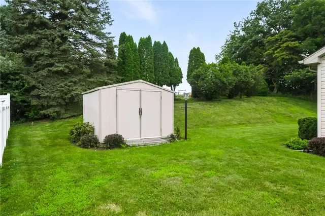 121 Ashley Hill Drive gallery image 17