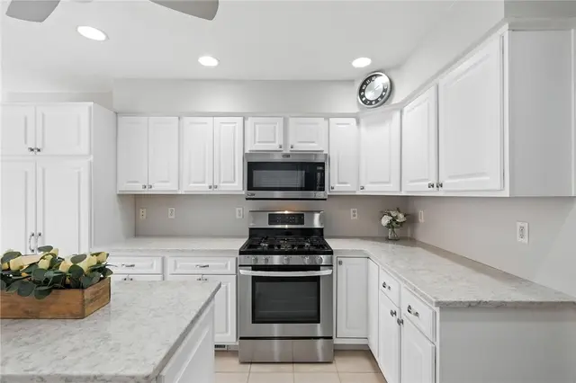 121 Ashley Hill Drive gallery image 19
