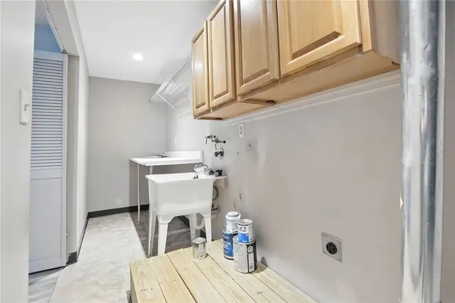 121 Ashley Hill Drive gallery image 21