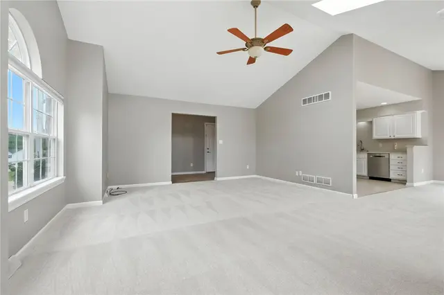 121 Ashley Hill Drive gallery image 28