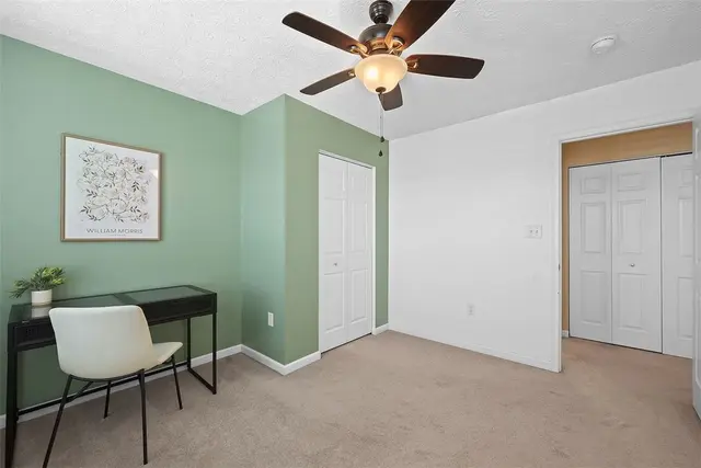 121 Bellefield Ct gallery image 5
