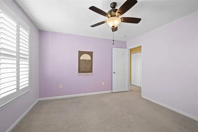 121 Bellefield Ct gallery image 10