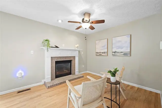 121 Bellefield Ct gallery image 14