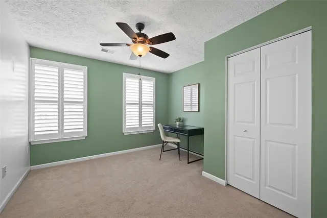 121 Bellefield Ct gallery image 24