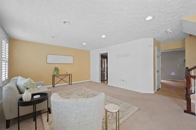 121 Bellefield Ct gallery image 30