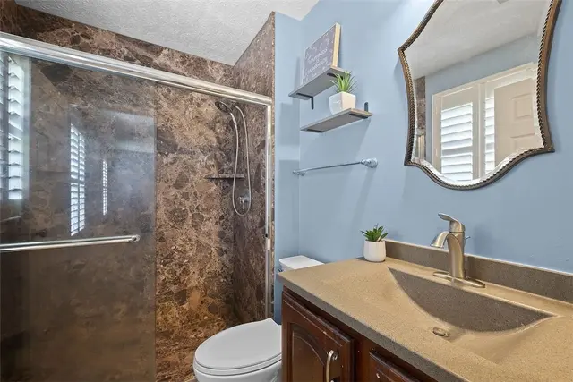 121 Bellefield Ct gallery image 31