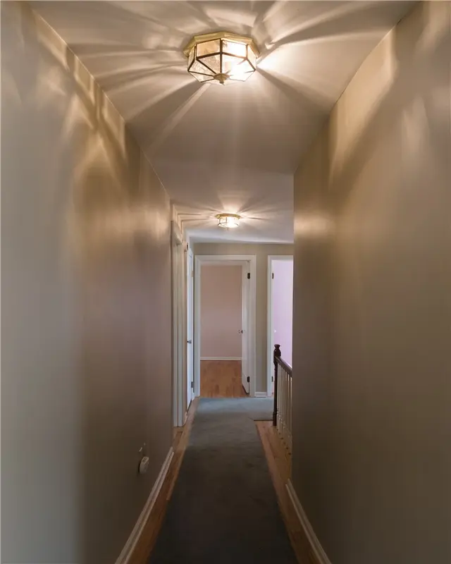 121 Berwyn Rd gallery image 3