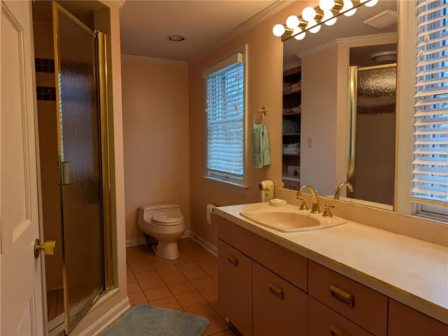 121 Berwyn Rd gallery image 9