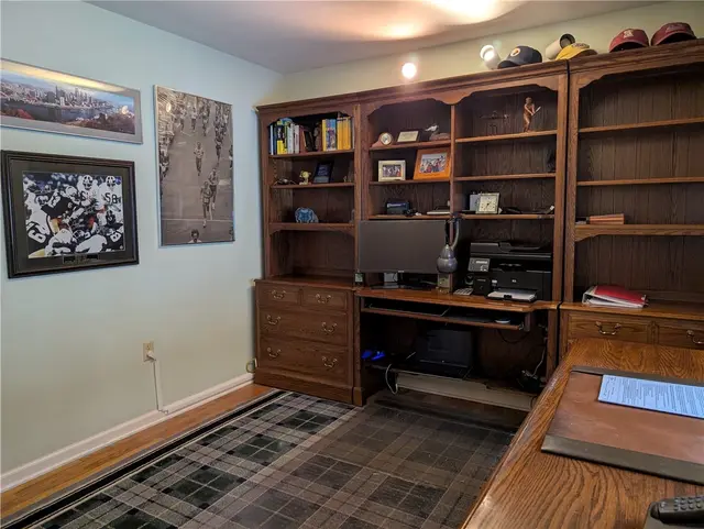 121 Berwyn Rd gallery image 12