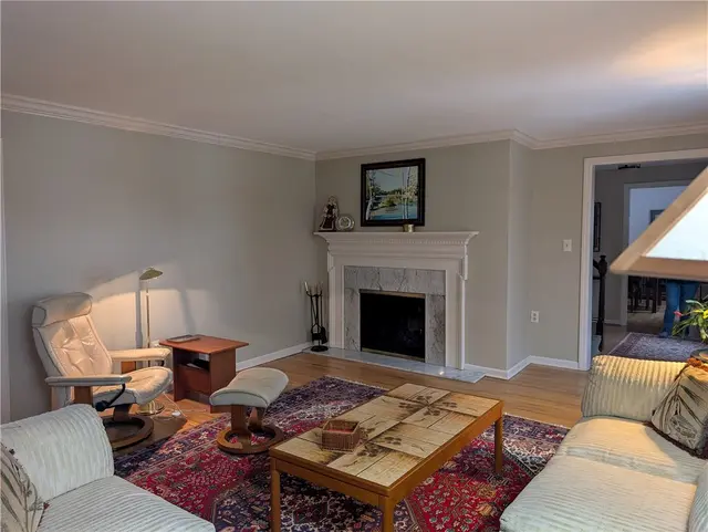 121 Berwyn Rd gallery image 18