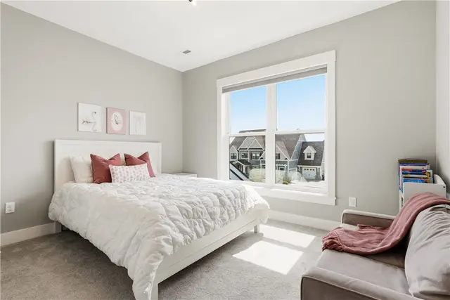 121 Birch Dr gallery image 9