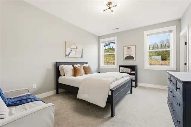 121 Birch Dr gallery image 21