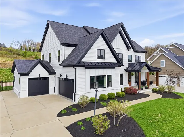 121 Birch Dr gallery image 42
