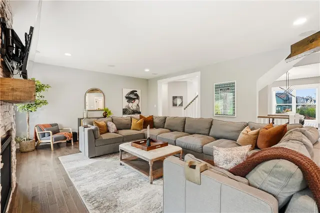 121 Birch Dr gallery image 43