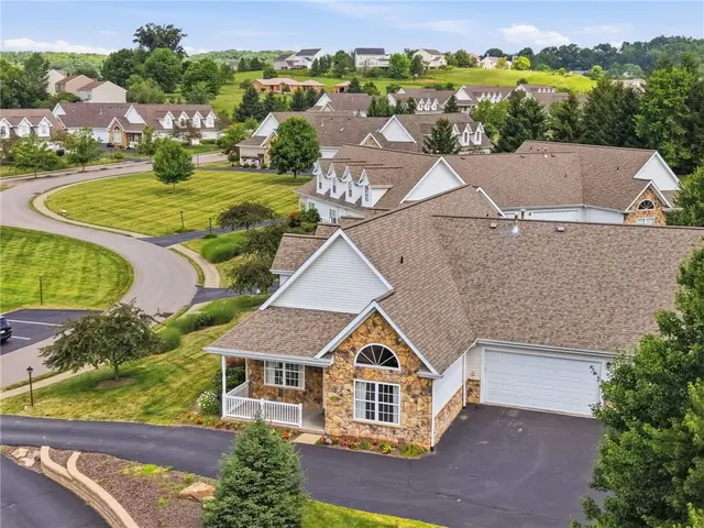 121 Canter Ln gallery image 6