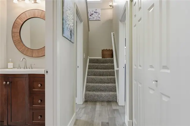 121 Canter Ln gallery image 38