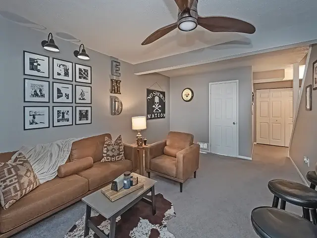 121 Hillvue Drive gallery image 6