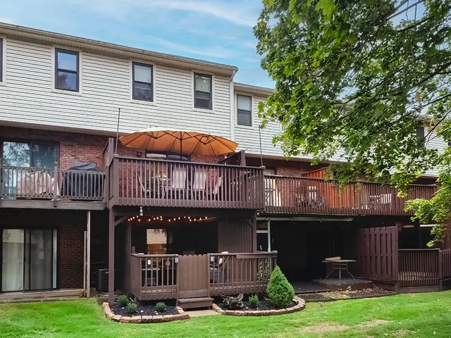 121 Hillvue Drive gallery image 11