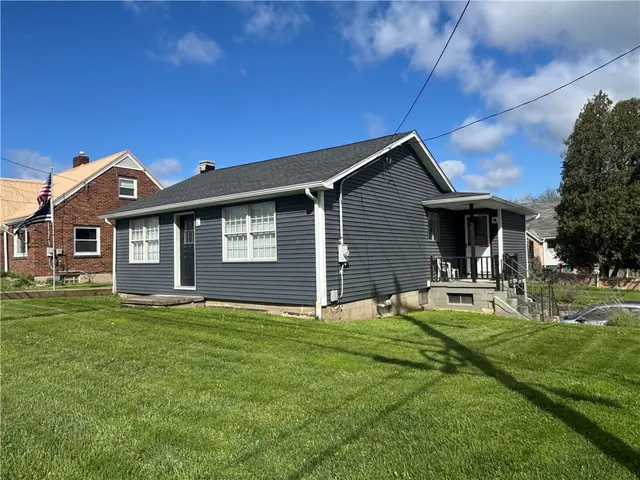 121 Oak Rd gallery image 6