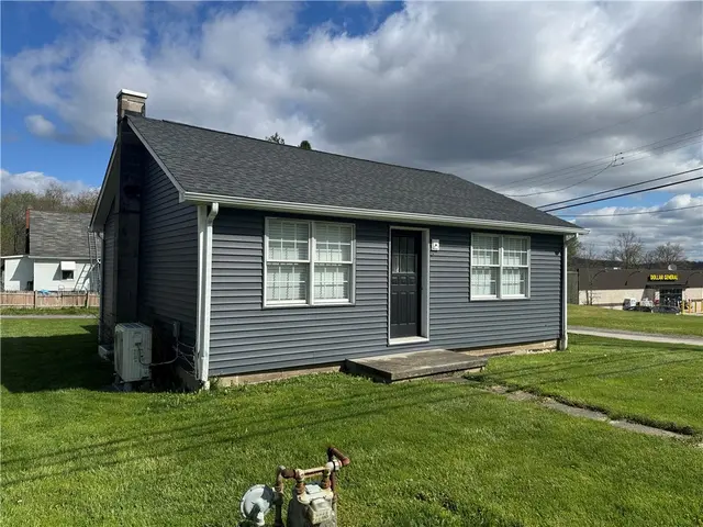 121 Oak Rd