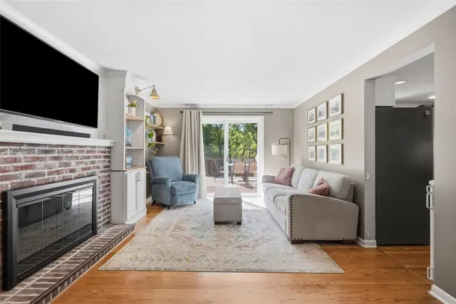 121 Point Vue Drive gallery image 47